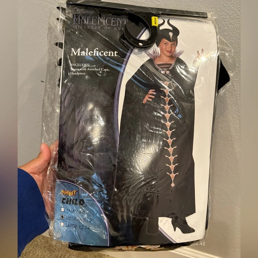 Spirit Halloween Disney Maleficent Mistress of Evil Child Costume Size Medium - Picture 2 of 6